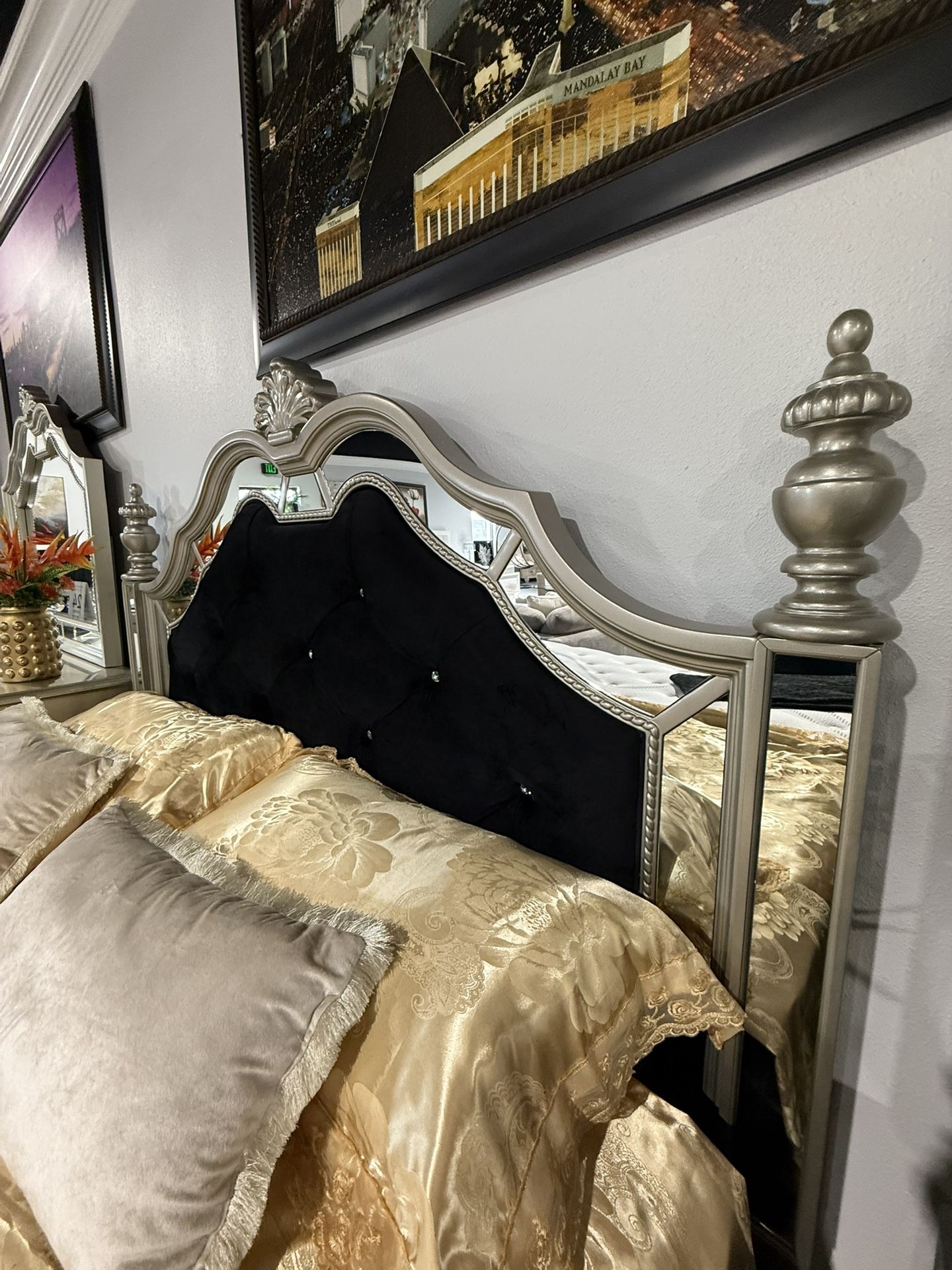 4 Pc King Bedroom Set 