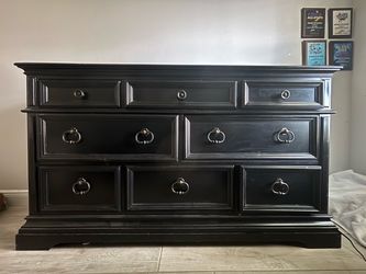 Black Wooden Chest Dresser