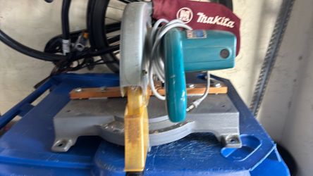 Miter saw