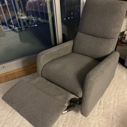 Recliner / Glider 