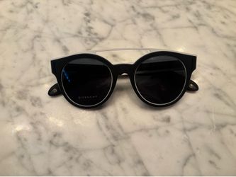 Givenchy Black & White Designer Sunglasses – Authentic – $150 OBO