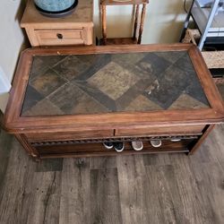Pull-up Coffee Table