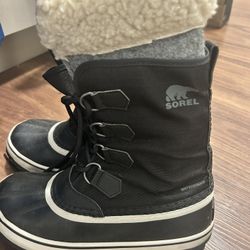 Women’s Sorel winter boots