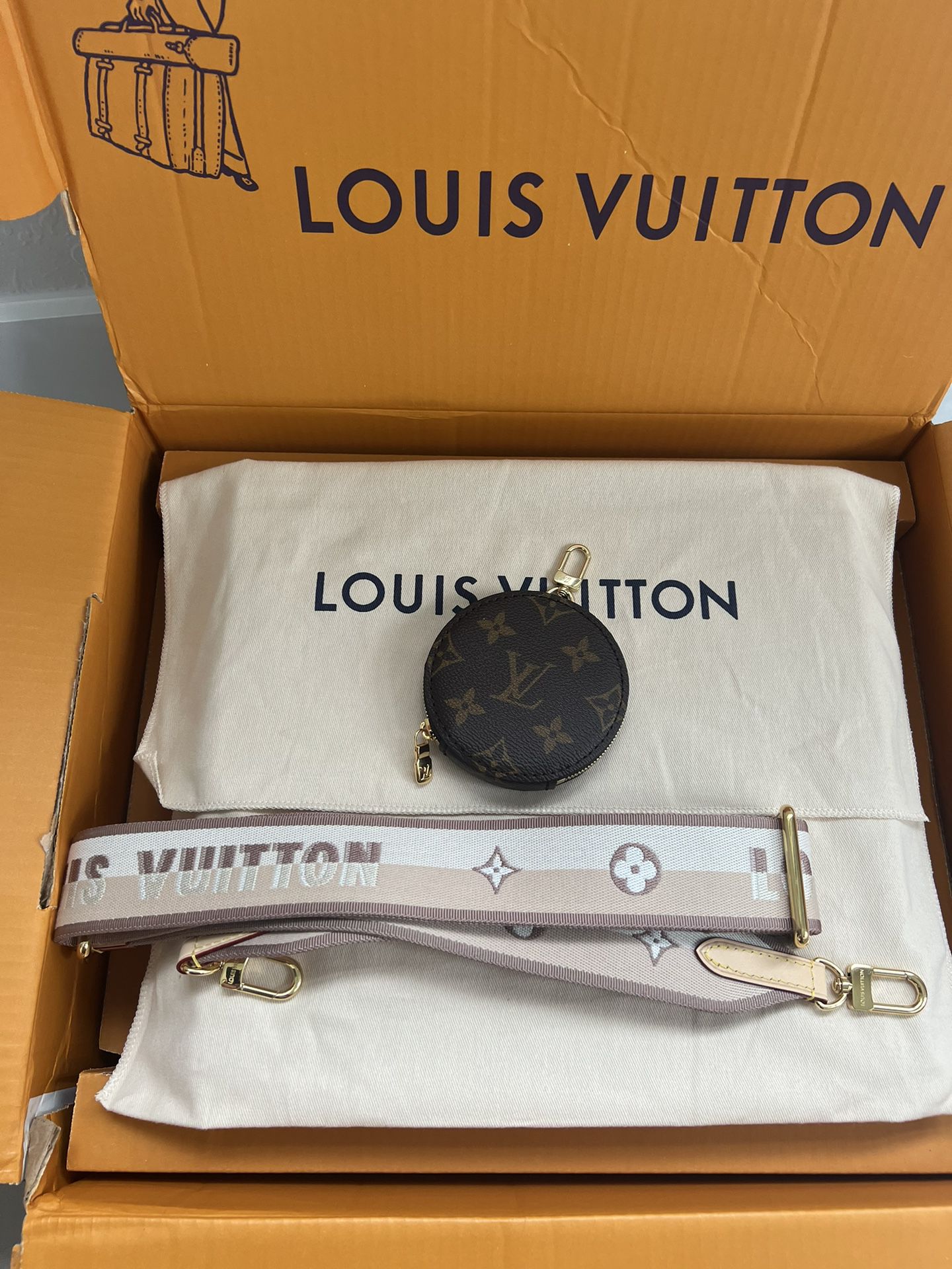 Authentic Louis Vuitton Adjustable Vachetta Strap for Sale in West Palm  Beach, FL - OfferUp