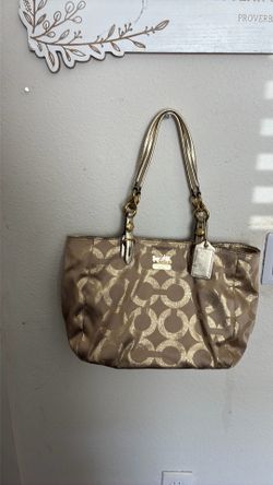 FLASH SALE - Today only! Authentic COACH purse 👜