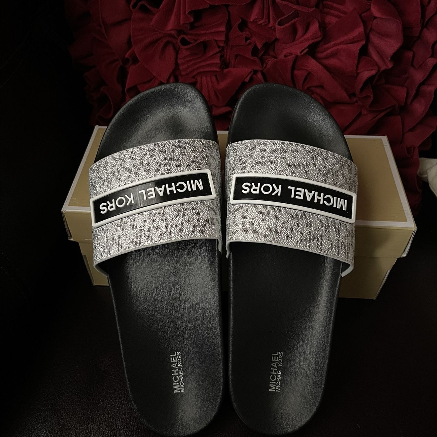 michael kors silver slides