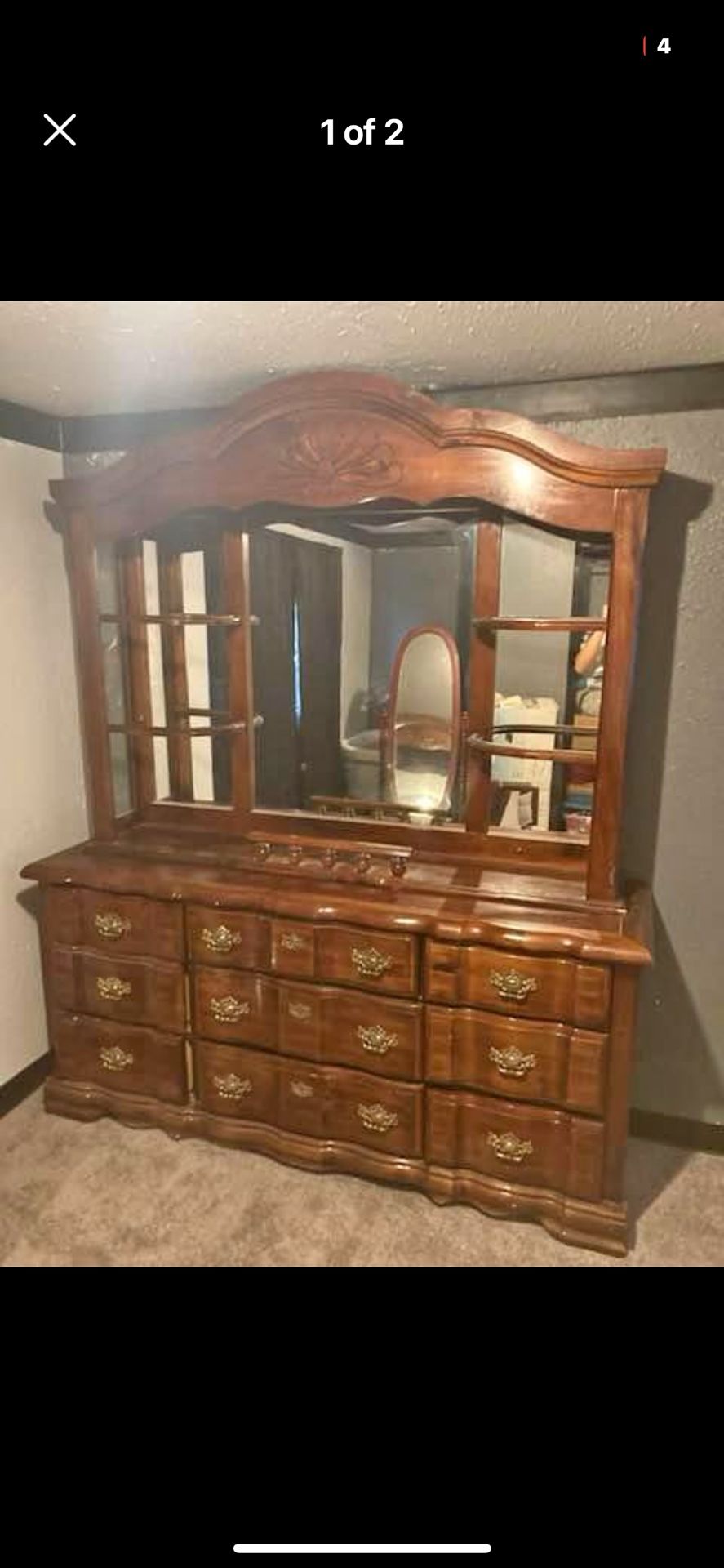 BEAUTIFUL ORIGINAL VINTAGE DRESSER/9 DRAWER WITH MIRROR