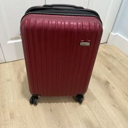 Carry On Suitcases 