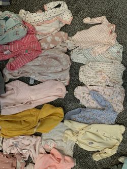 Girl’s Baby Clothes (Newborn)
