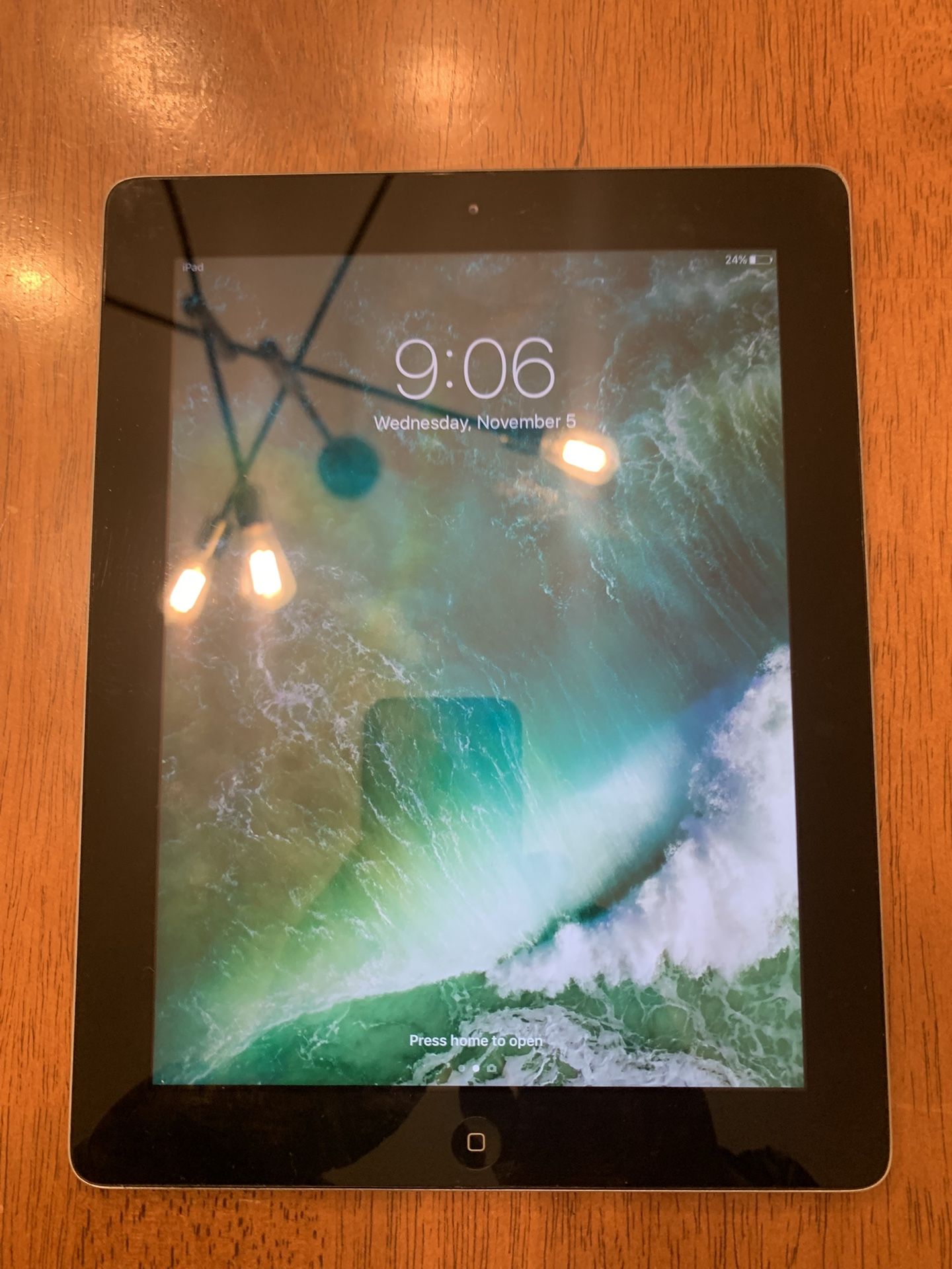 Apple iPad 4th Generation 16GB Unlocked Like New!
