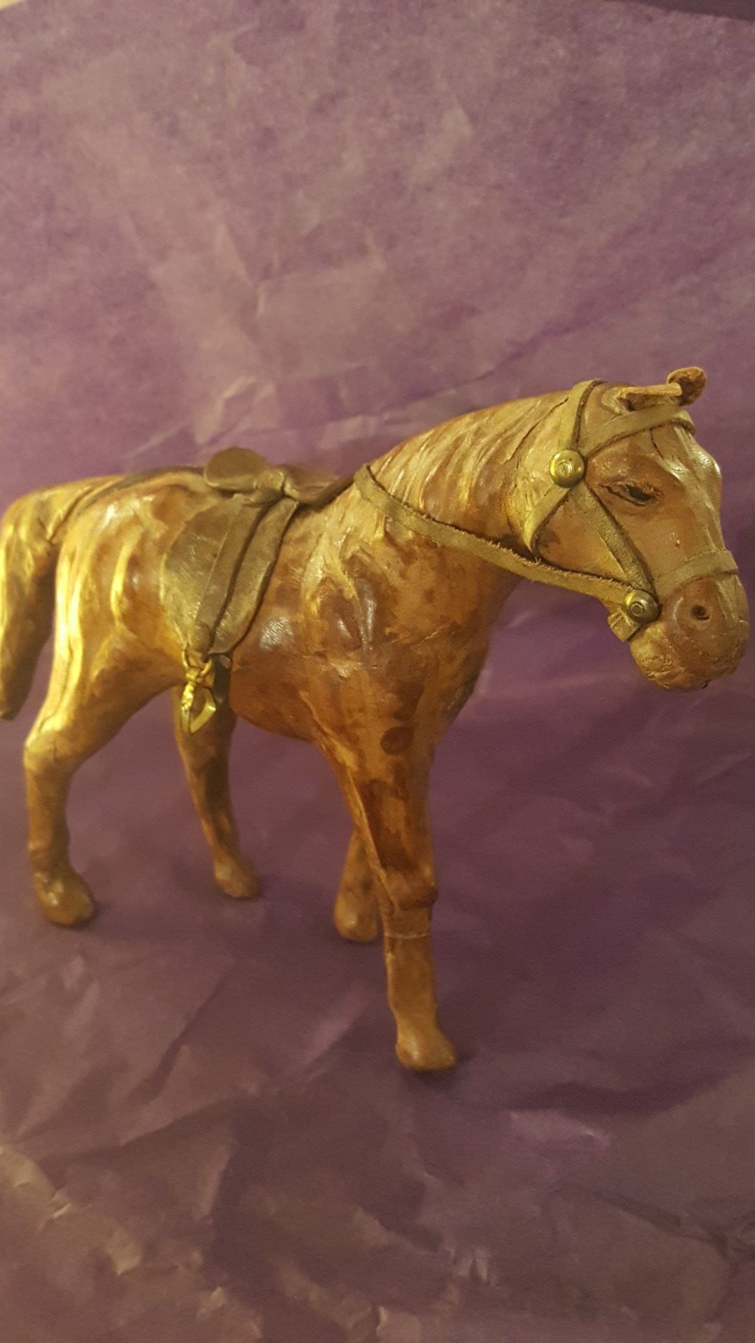 Beautiful Vintage 26 x 29 inch Leather Horse Sculpture Figure with Glass Eyes