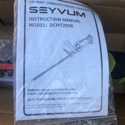 Seyvum 20 V Battery Operated Hedger 22” Blade