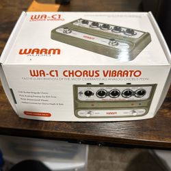 **Warm Audio Chorus Vibrato Pedal**