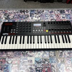 Akai MPK249 49 Key Keyboard Controller