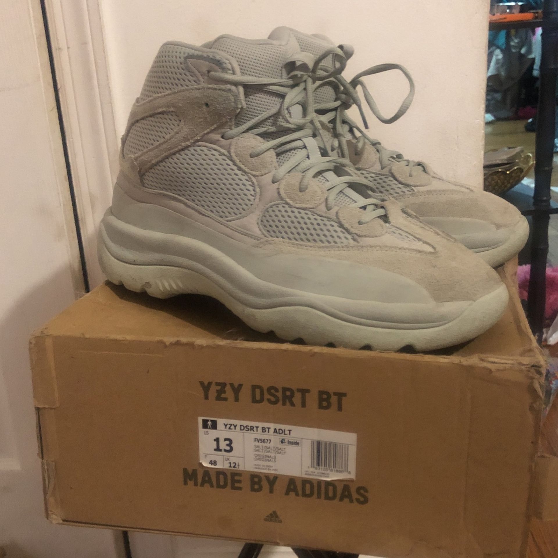 Yzy dsrt bt clearance adults