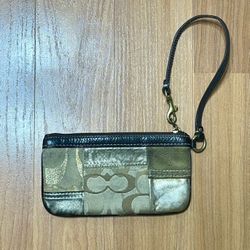 COACH Vintage Patchwork Wristlet Clutch Wallet Pouch Brass Gold Brown No tags  Please refer to pictures (zoom in & out) and measurements as this is pa