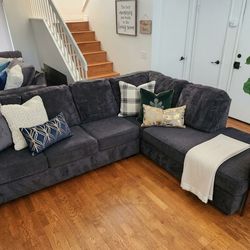 Ashley Furniture Large Charcoal Sectional – Excellent Condition!