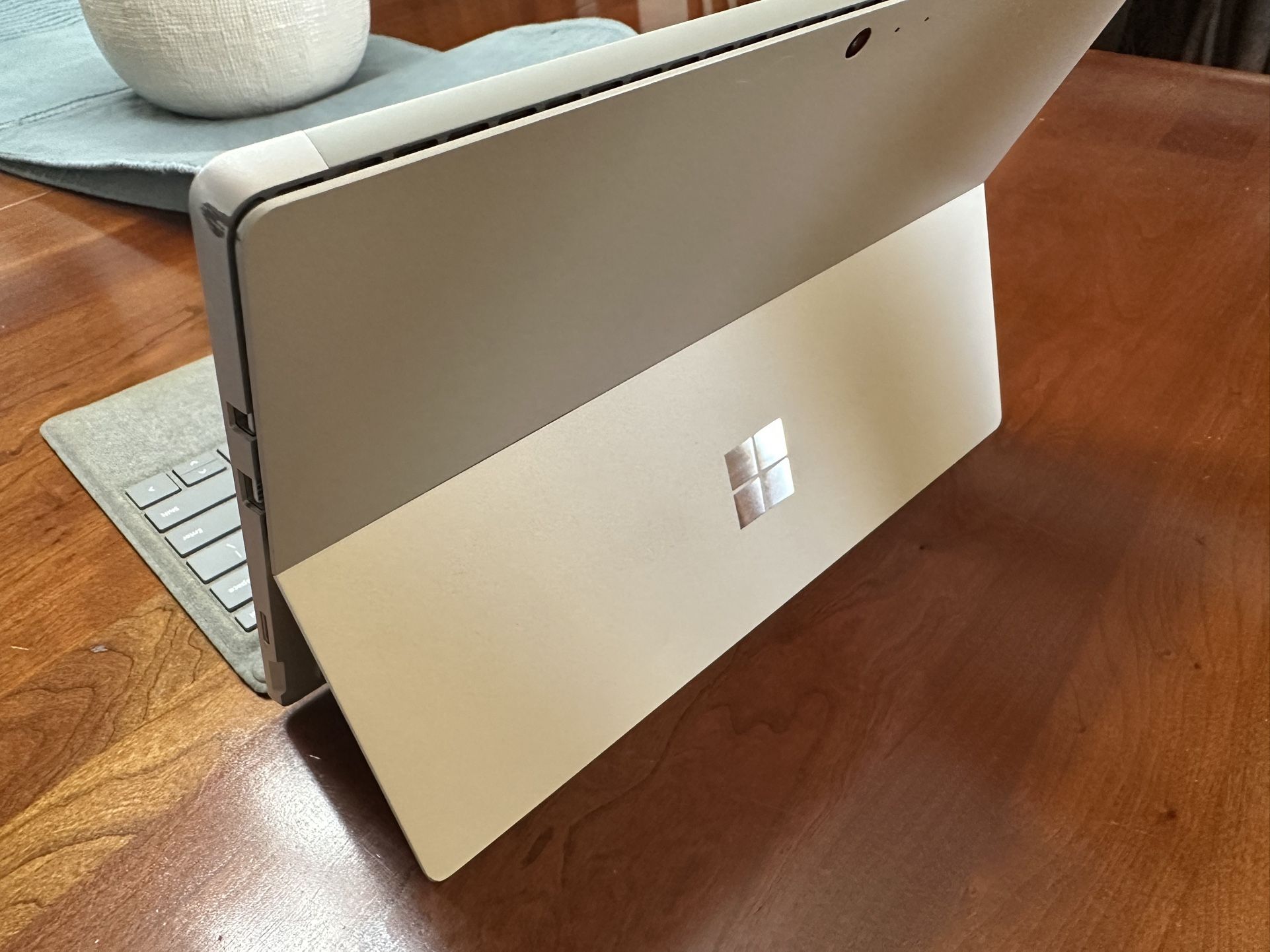  Microsoft Surface Pro (Model 1796) tablets — portable!