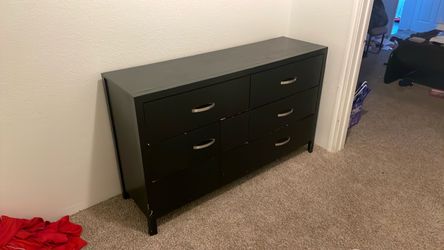 Black 6-Drawer Dresser