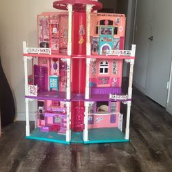 FREE Large Barbie Doll House