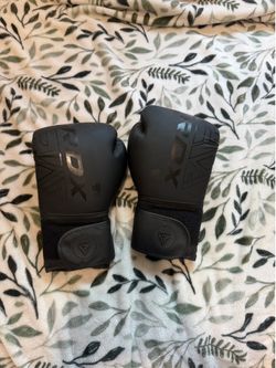 Boxing gloves
