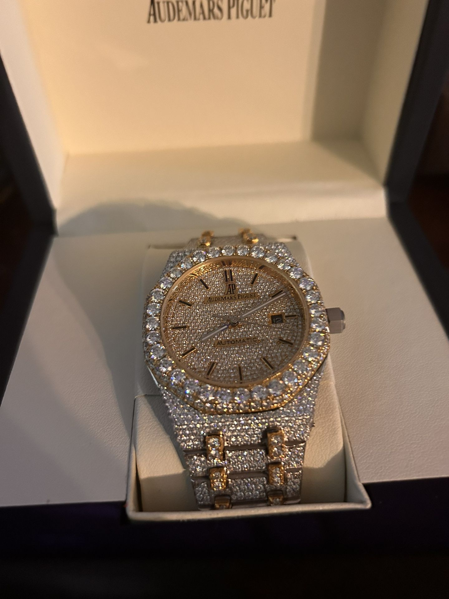 High Quality Vvs Moissanite Bustdown * Passes Diamond Testers*