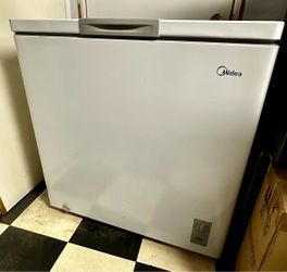 Midea chest freezer