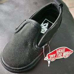 Brand New In Box Toddler Van Shoes Size 5.0