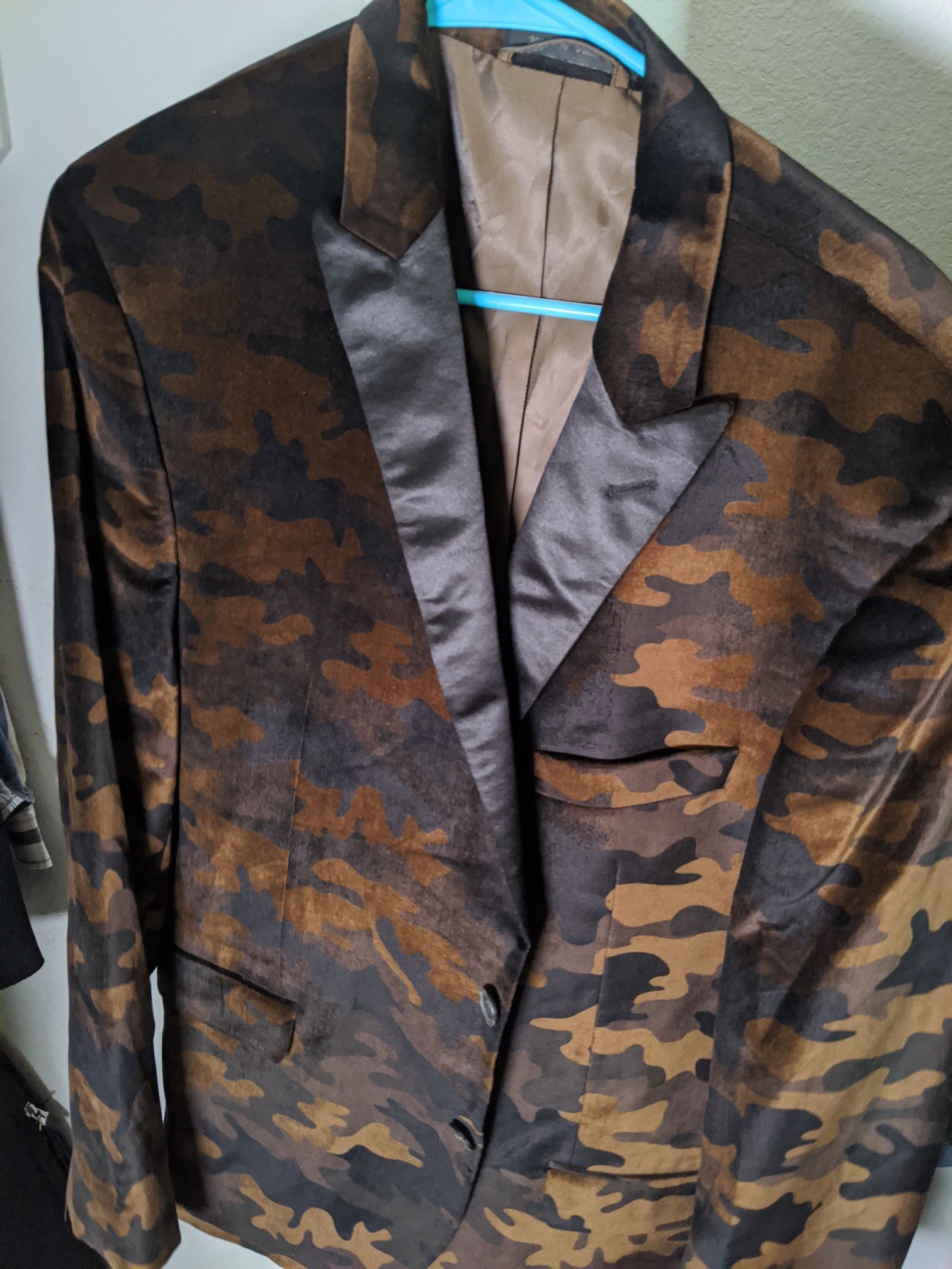 Sporty Camo Men's Blazer made by VanHeusen_Studio