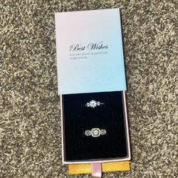 Women’s Engagement Ring Mossinite Diamonds 