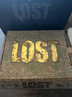 Lost the complete series collection-blu ray pyramid collector’s edition