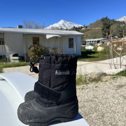 Toddler Size 8C Snow Boots 