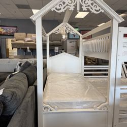 Twin Bed With Free Mattresses 🚨 Only One In Stock 🚨