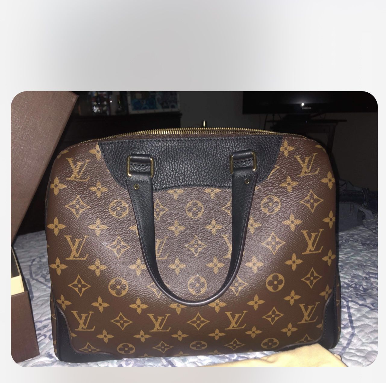 Louis Vuitton Bag for Sale in Long Beach, CA - OfferUp