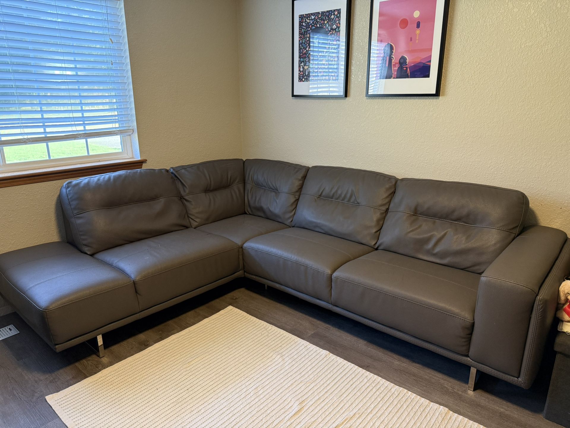 Sectional Sofa
