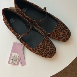 Wild Fable. New. Size 7