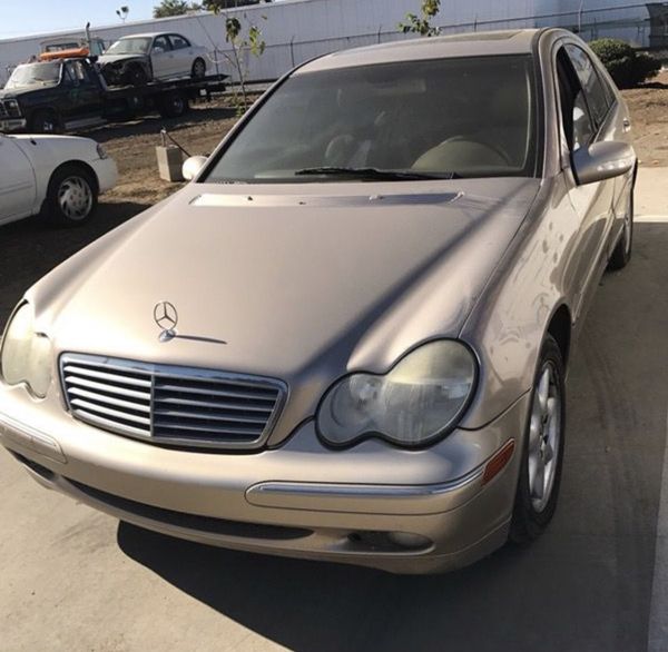 02 Mercedes Benz c240 for Sale in Dinuba, CA OfferUp