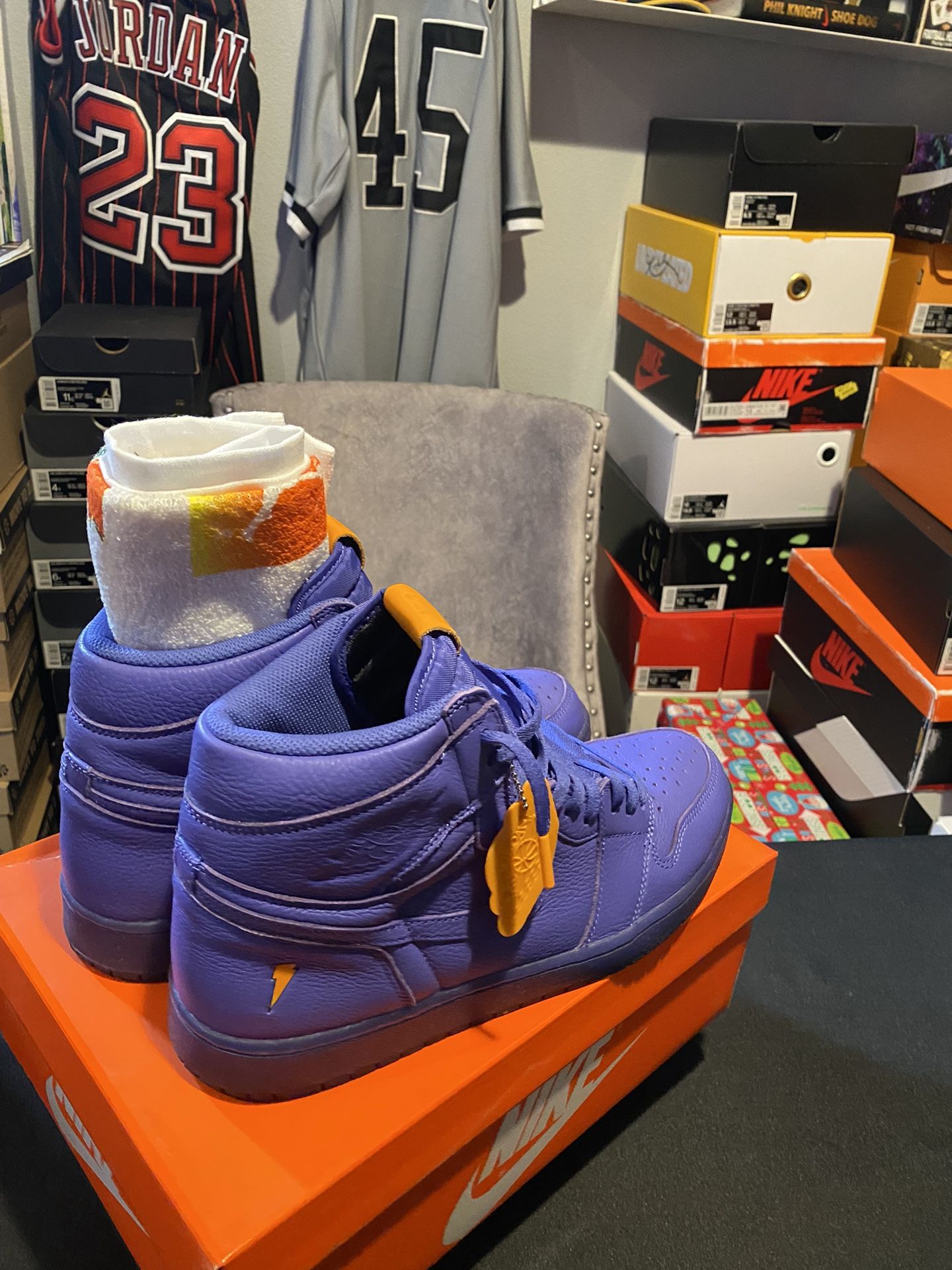 Jordan 1 Retro High Gatorade Rush Violet