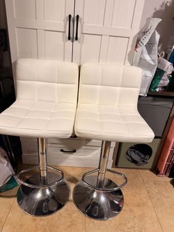 Set of 2 cushioned barstools