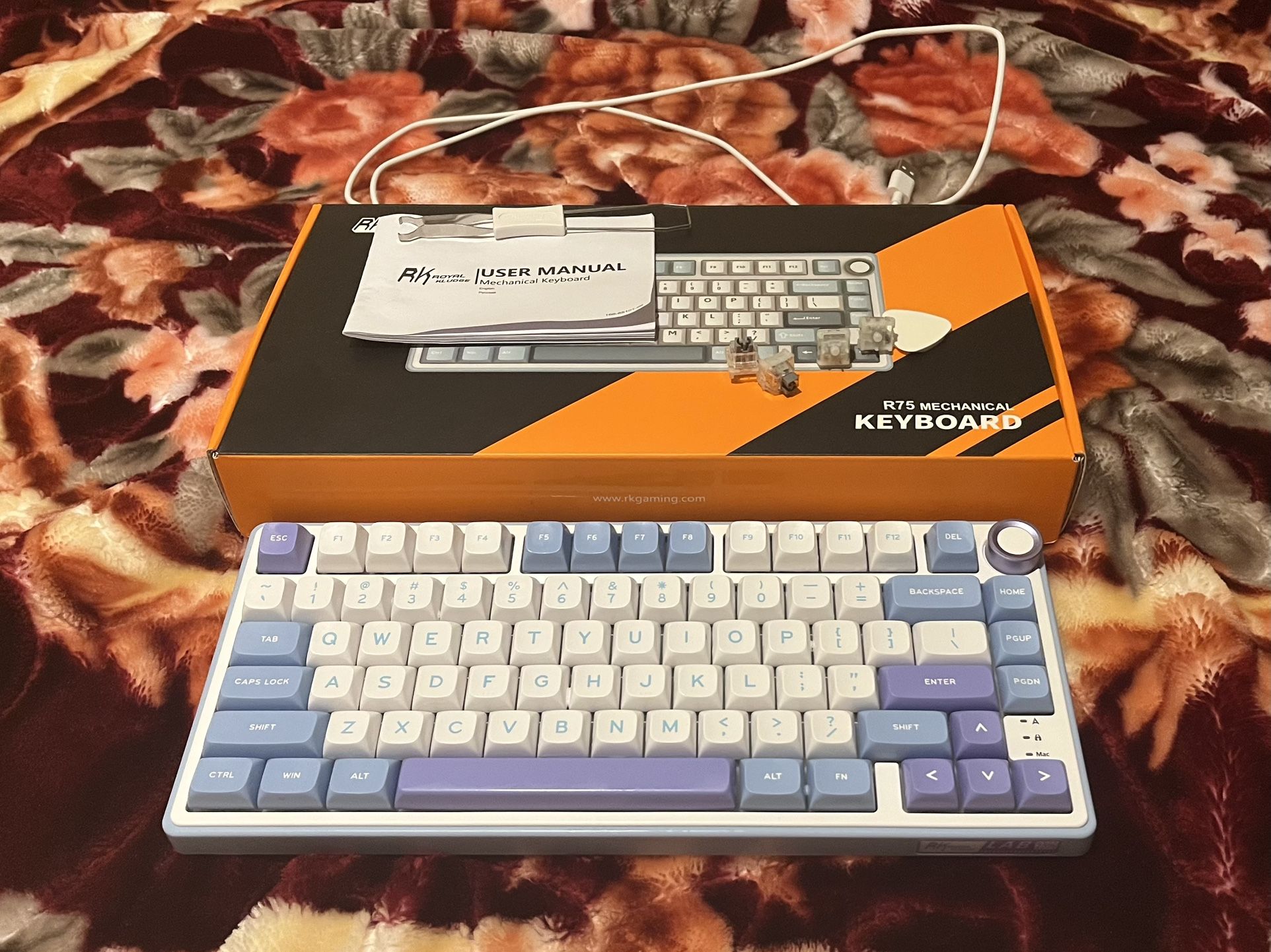 Royal kludge r75 mechanical keyboard