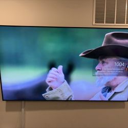 Samsung - 82" Class Q70T Series QLED 4K UHD