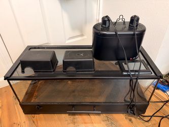 30-Gallon Reptile Terrarium + Accessories – $120 OBO – MUST GO ASAP!