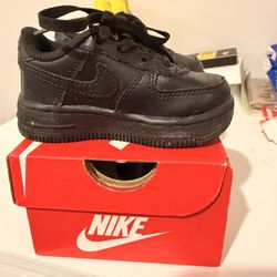 Nike low top Forces black Unisex 5C