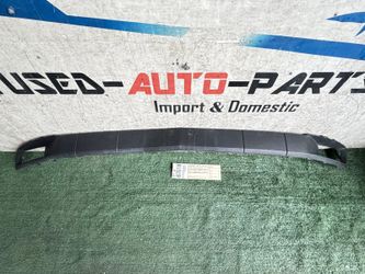 15-20 CHEVROLET TAHOE SUBURBAN FRONT LOWER VALANCE TEXTURE DIFFUSER OEM AY67018