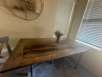 Dinning Table
