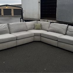 Sectional Couch 