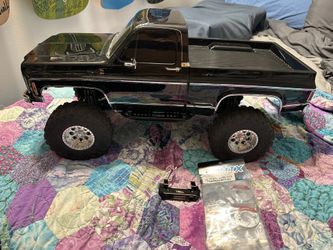 New Remote Control Traxxas Chevy High Trail With Lots Of Extras 