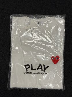 Sealed 100% authentic Comme Des Garcon CDG Play Patch Heart size M White