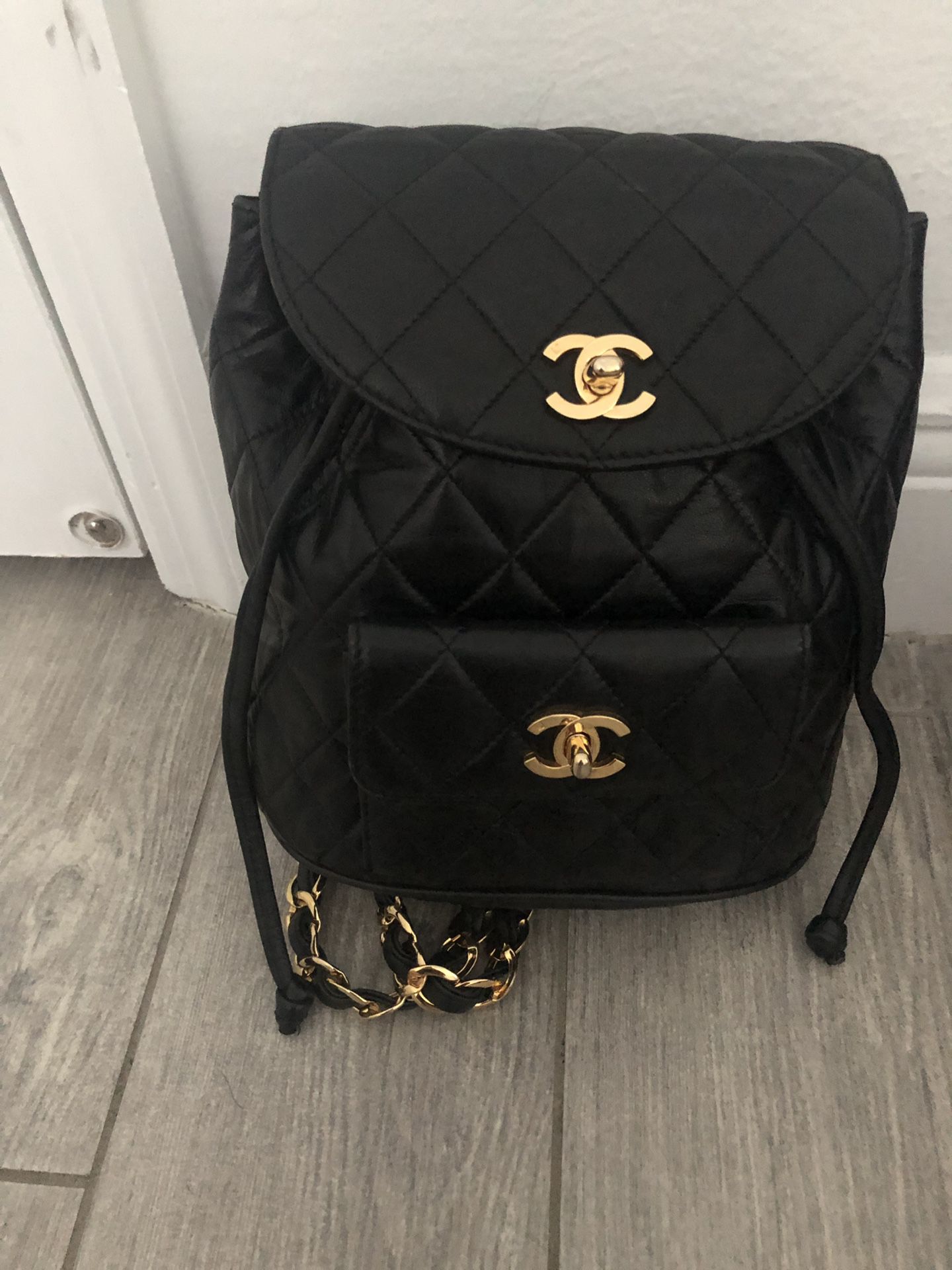 Chanel back pack (FOR MORE PICS)