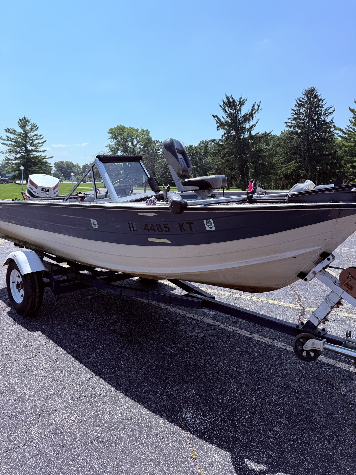 1981 johnson Fishing Boat